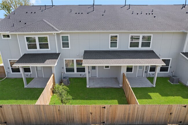 Building Photo - 8126 Brocken St