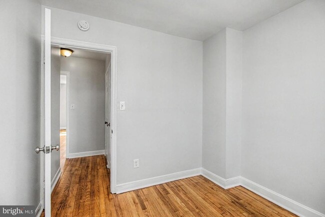 Building Photo - 416 Hornel St