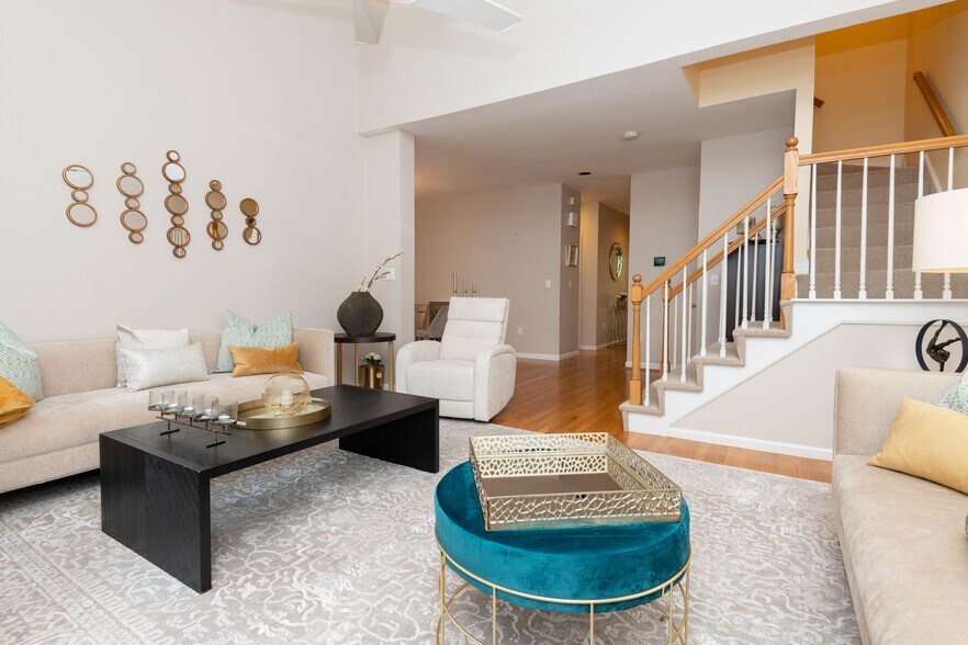 Building Photo - 178 Bishops Forest Dr