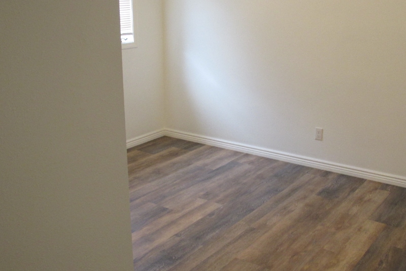 Building Photo - 1001 5th Ave S