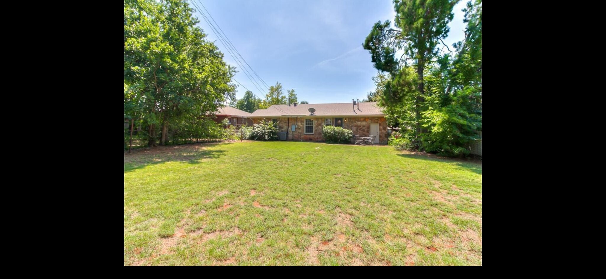Building Photo - 2821 Cambridge Ct