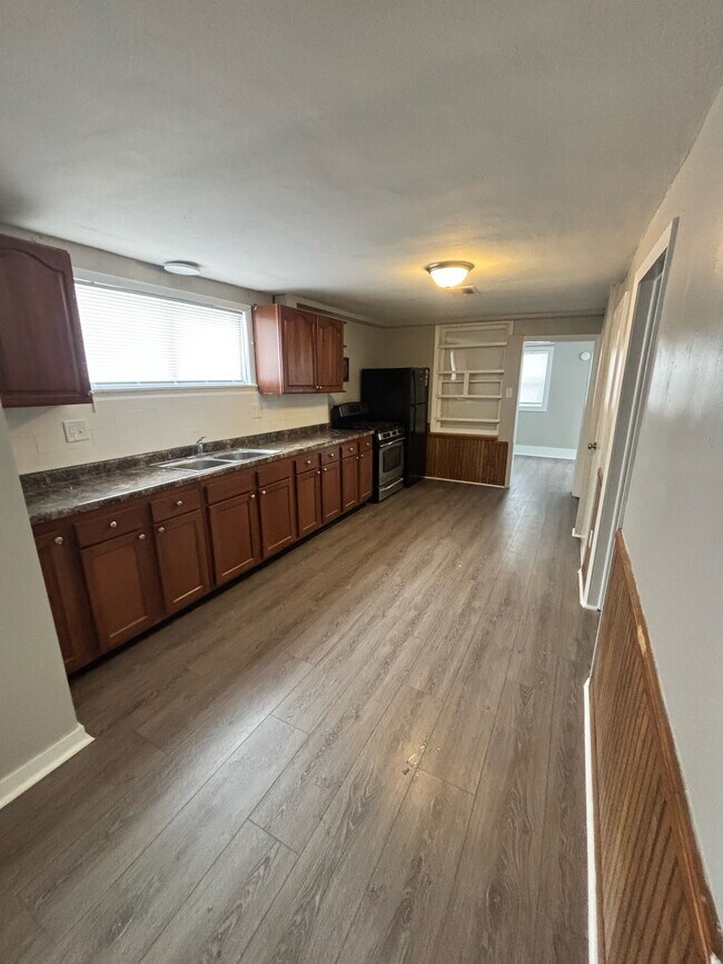 Building Photo - 314 Liston Ave