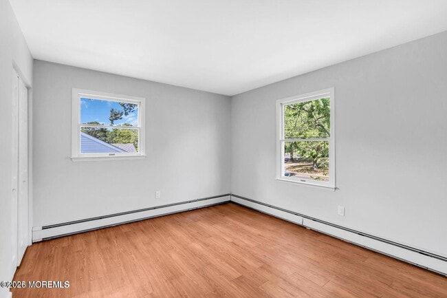 Building Photo - 830 Brookside Dr