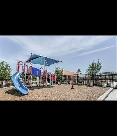 Building Photo - 3905 Gennaker Dr