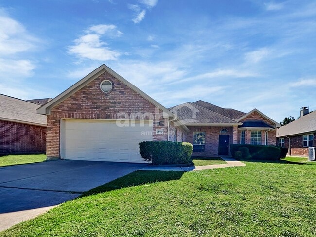Building Photo - 2500 Kariba Ln