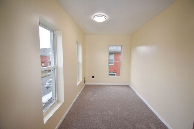 Building Photo - RCAR114-116