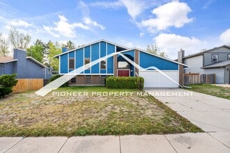 Building Photo - "Westside is the Best Side" - 4 bedroom, 2 full bathroom, 2 car garage, and fully enclosed yard.