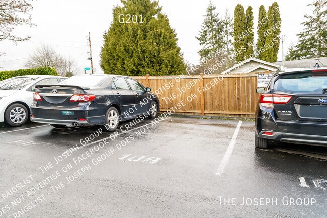 Building Photo - 16817 Larch Way