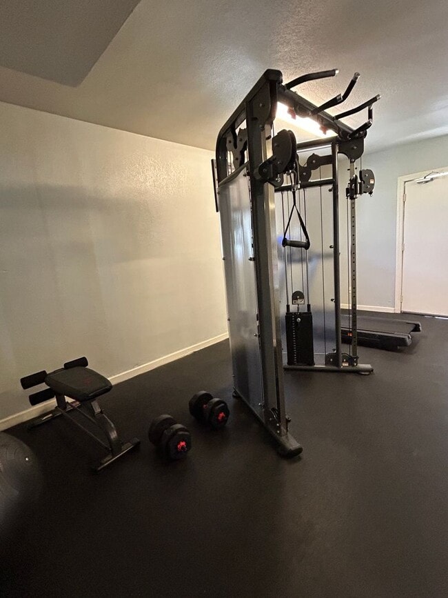 Building Photo - 2 Bed | 2 Bath Condo in Gated Phoenix Community
