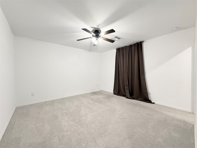 Building Photo - 9662 Caney Trails Rd