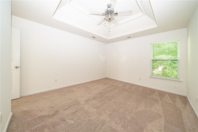 Building Photo - 715 Moonlight Way