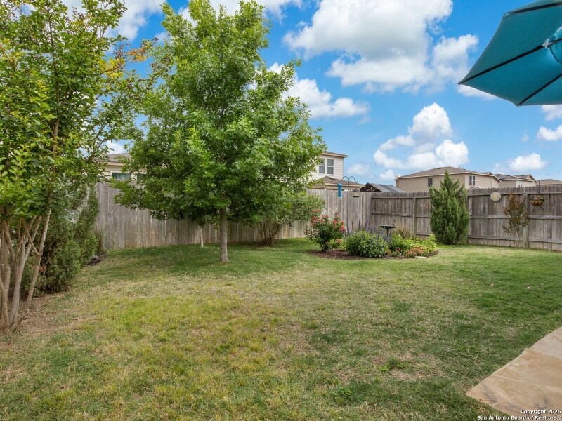 Building Photo - 206 Elderberry