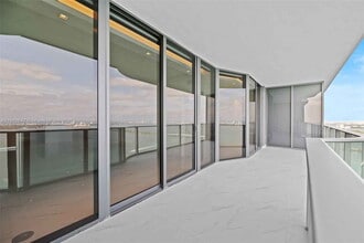 Building Photo - Northeast 24th Street, Miami, FL 33137 - 2 BR 2 BA condo