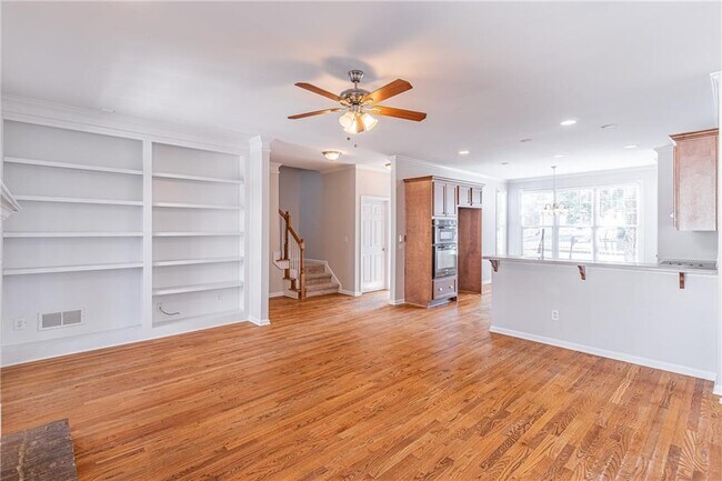 Building Photo - 7303 Rocking Chair Ln