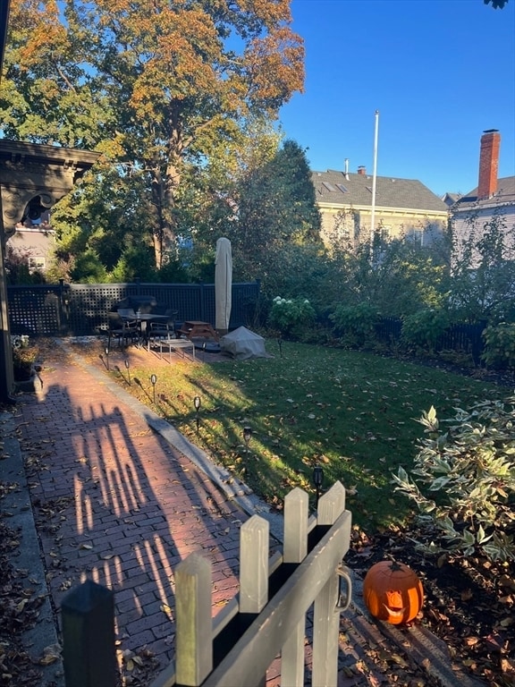 Building Photo - 32 Buffum St