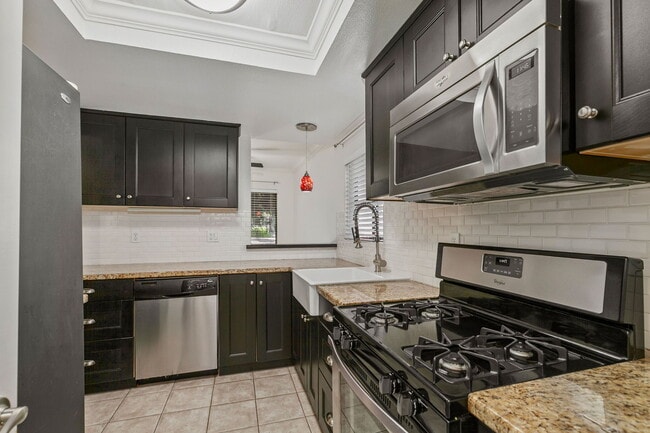 Primary Photo - 1083 Shadowridge Dr