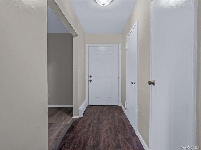 Building Photo - 1315 Dekoven St