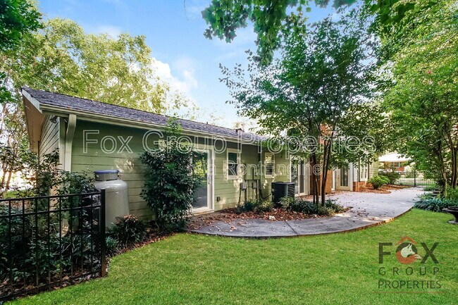 Building Photo - 1195 Nixon Heights Ln