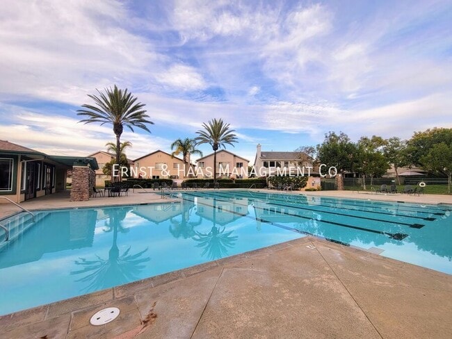 Building Photo - 17528 Yellowwood Way