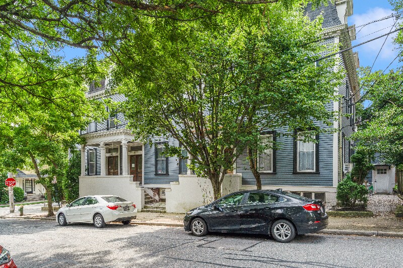 Building Photo - 77 Lloyd Ave