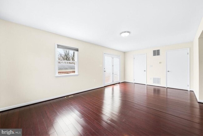 Building Photo - 8519 Locust Grove Dr