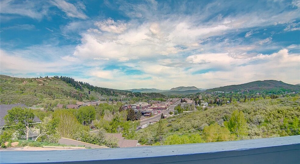 Building Photo - 350 Old Fish Creek Falls Rd