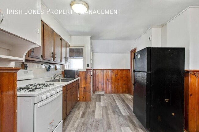 Building Photo - 1 Idlebrook Dr