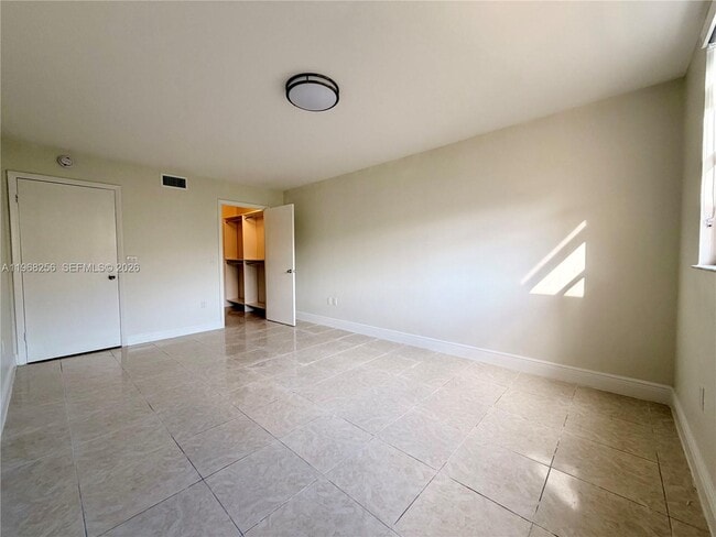 Building Photo - 8353 Lake Dr