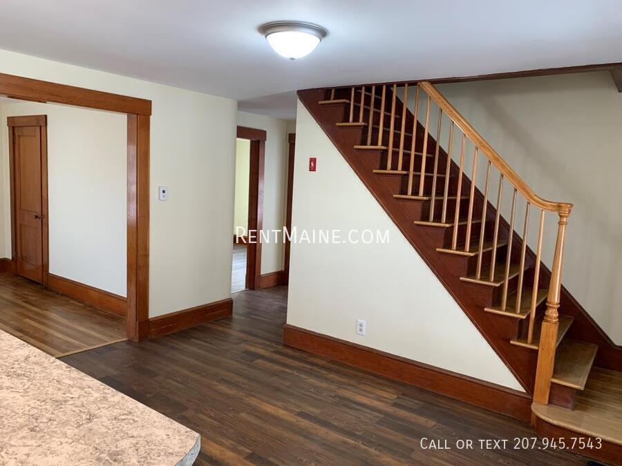 Building Photo - 54 Western Ave