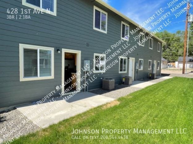 Building Photo - 428 1st Ave N