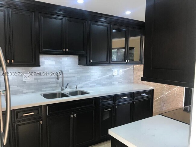 Building Photo - 1300 SW 122nd Ave