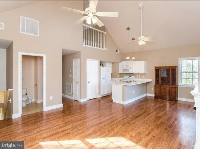 Building Photo - 3004 N Independence Dr