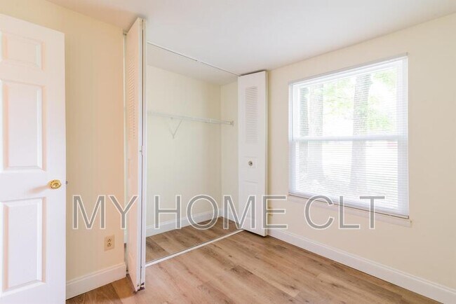 Building Photo - 7821 Cloughy Cir