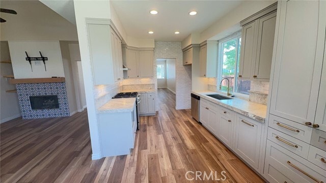 Building Photo - 41146 Lorient Ct
