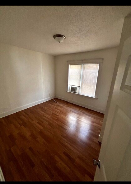 Building Photo - 4133 W Kossuth Ave