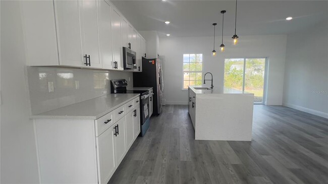 Building Photo - 2523 SW 159th Ln