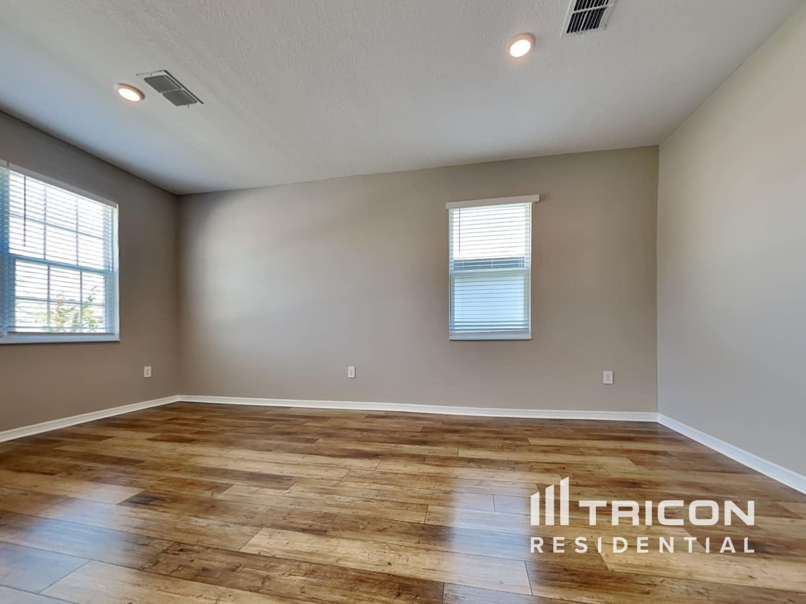 Building Photo - 6092 Dolostone Dr