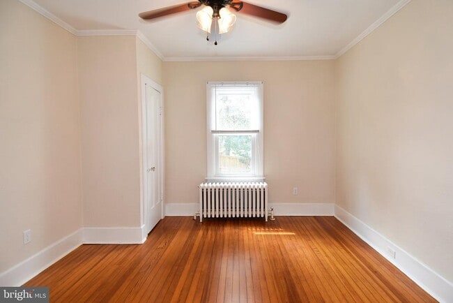 Building Photo - 930 N Danville St