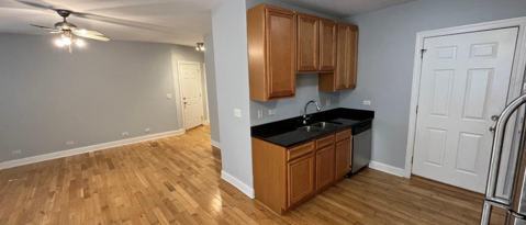 Primary Photo - 2900 N Kolmar Ave