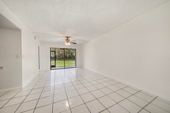 Building Photo - 3355 Jaywood Terrace