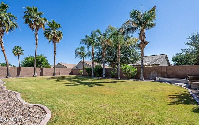 Building Photo - 1863 E Flintlock Way