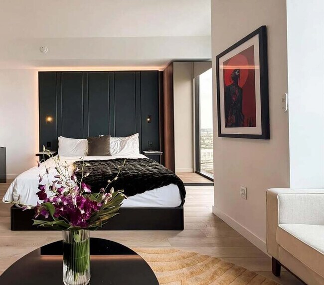 Building Photo - 20 NE 11th St