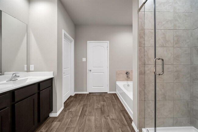 Building Photo - 22614 Petrizzi Ln