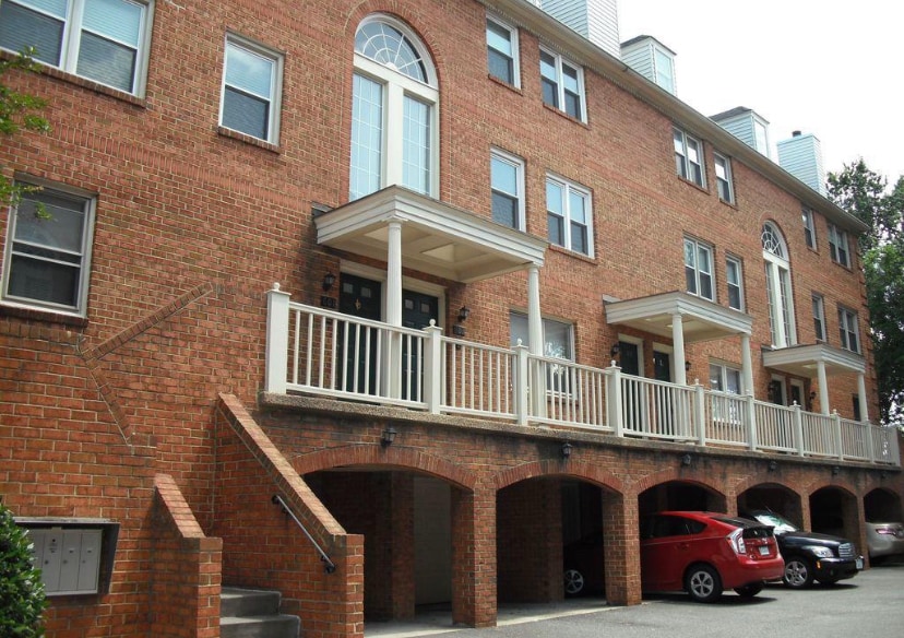 Building Photo - 511 w20th