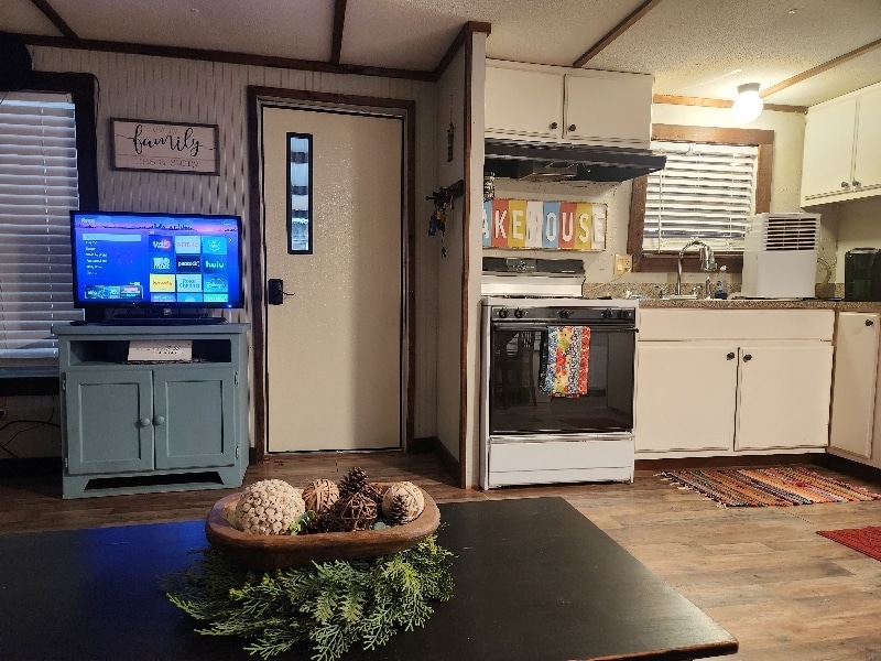 Building Photo - 3939 Colbert Rd