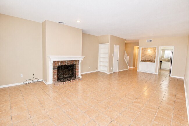 Building Photo - 5916 Woodway Place Ct