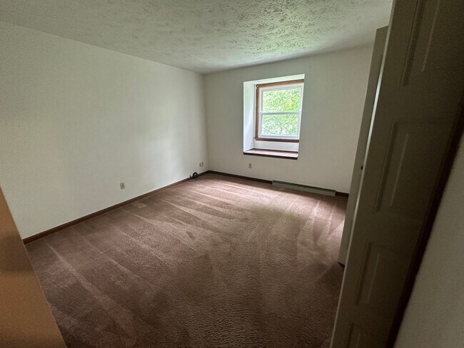 Building Photo - 2BD Duplex Jackson Township - Canton