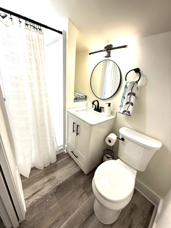 Building Photo - 3899 Spinnaker Way