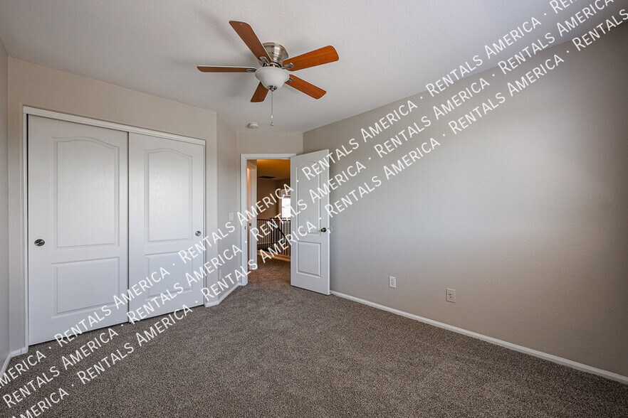 Building Photo - 12438 W Rancho Dr