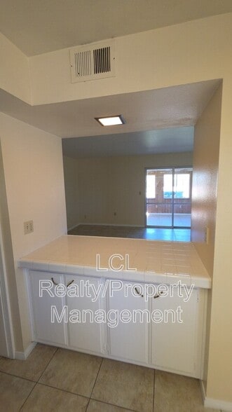 Building Photo - 26808 Augusta Dr